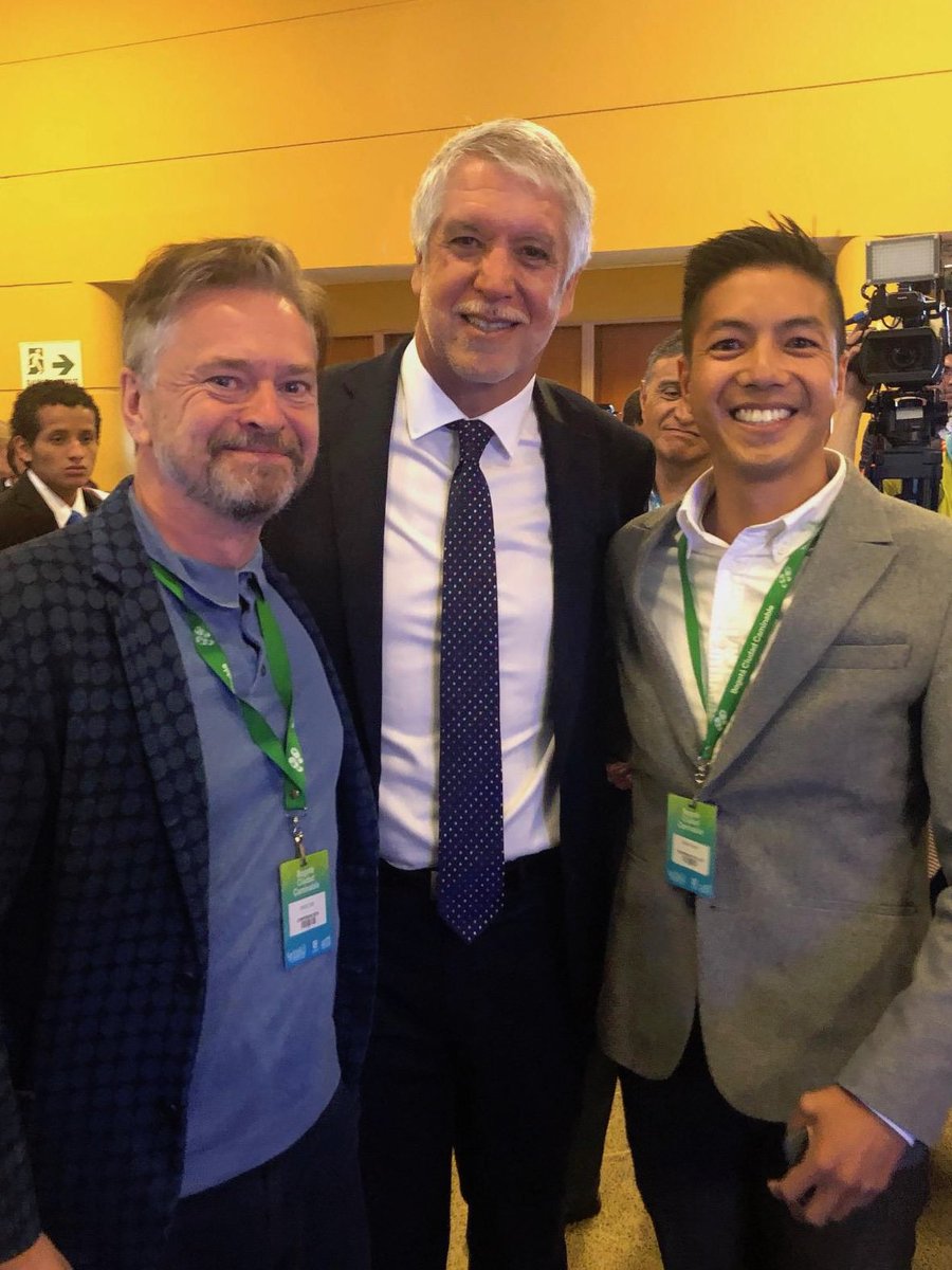 _Boy_Wonder's tweet image. (#TBT this week in 2018) With one of my heroes, Mayor @EnriquePenalosa, before delivering my talk at Bogotá City Hall on “Equity in Citizen-Generated Infrastructure” at @Walk21Bogota. Pictured here with David Sim of @citiesforpeople @Walk21Network