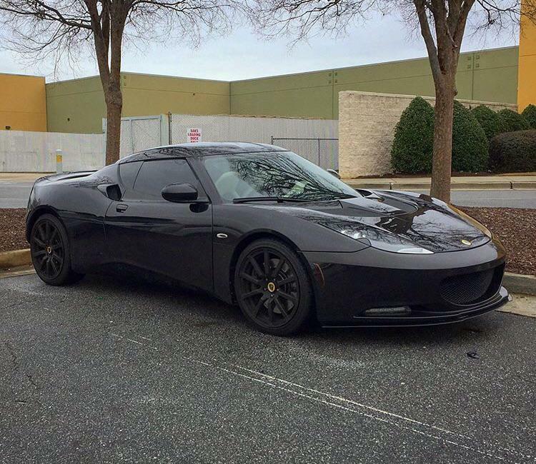 Literally the only Lotus Evora I’ve ever seen. #bugatti #ferrari #porsche @cars https://t.co/qV3DaPWlug