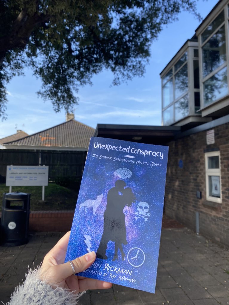 RAMBAChronicles's tweet image. The electronic version is free to EVERYONE until Sunday the 25th of October at 11:59pm!
It is available on 13 amazon sites across the world!

✨Usual prices✨
Kindle - £1.99 or FREE with kindle unlimited!
Paperback - £8.99

✨LINK IN BIO✨