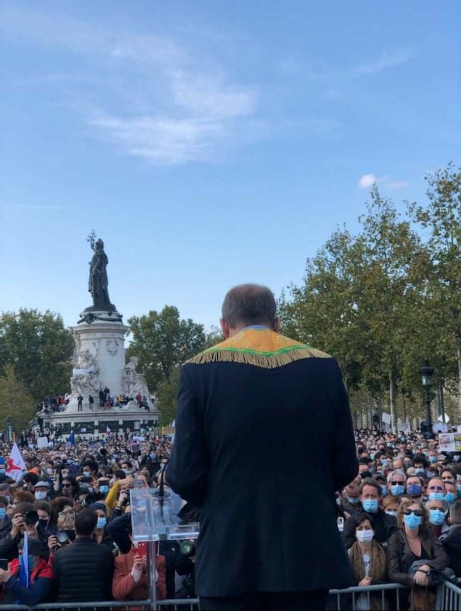GranOrDeChile's tweet image. Vídeo: Discurso de Jean-Philippe Hubsch, Gran Maestro del Gran Oriente de Francia, domingo 18 de octubre de 2020, en homenaje al profesor Samuel PATY: bit.ly/3kpjg80 

Sala de prensa
Gran Oriente De Chile

#GranOrienteDeChile #GrandOrientDeFrance #MasonesPorlaTolerancia
