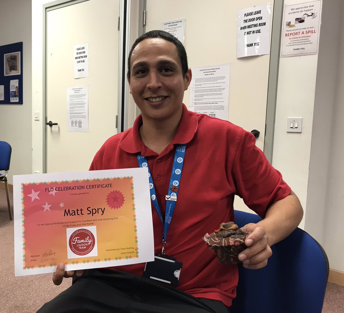 A Celebration Certificate for Matt today in recognition of his special kindness and support to a patient receiving end of life care and their family 🌈💙#careandcompassion #awesome @QAHospitalNews @hcdocherty1 @Suemetcalfe12 @Alison5Cole @charwinsor11
