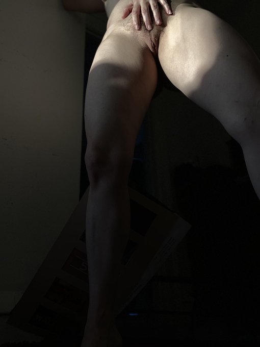 Spotlight is the color of my energy.  https://t.co/zV3g5fIhIz https://t.co/fZAc8muauR<a href="/tag/sweaterweather"class="tags"><span>#sweaterweather</span></a>