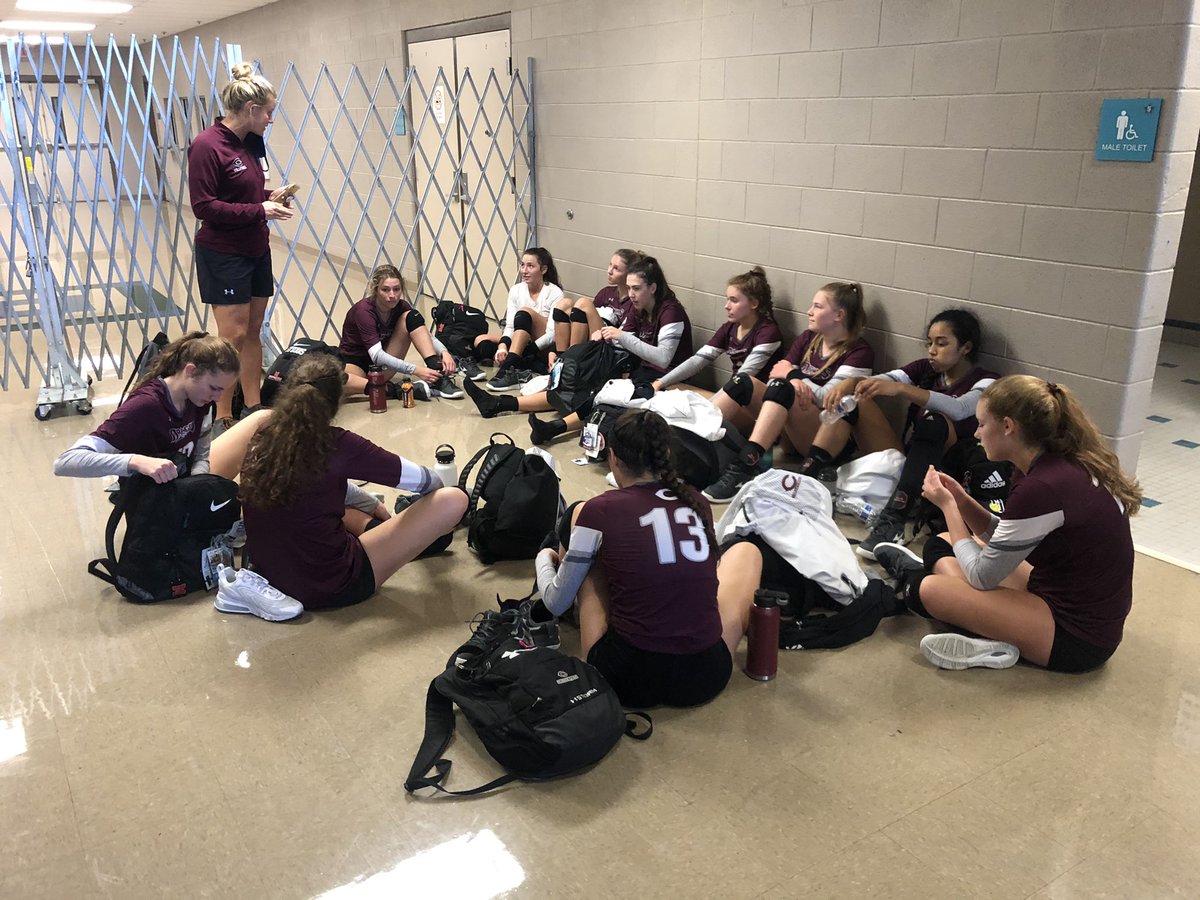 rj3cville's tweet photo. Congratulations to your CHS Lady Dragons Volleyball Team. They defeated Maryville this morning 3 to 2 and advance to play the winner of Cookeville vs. Siegel. The match will take place at 5:00PM today. https://t.co/NmtodnXtVS
