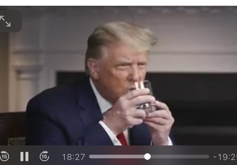 Ek8pU_NXIAE4YwV?format=jpg&name=medium