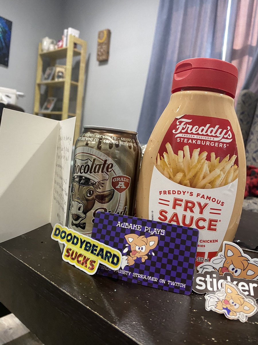 Onyxremote's tweet photo. The amazingly talented @ajbakeplays sent me a St. Louis care package and I am super pumped about it. Been asking about that fry sauce and now I too have my very own fry sauce thanks to her. If youโre not following her on twitch what are you waiting for!!! #stokedaf https://t.co/JArVoXxb6B