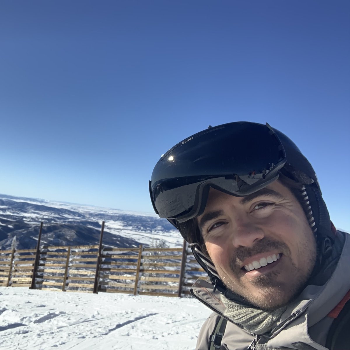 Winter is coming! Who's ready?! 

#winter #burton #steamboat #mountaintime #snow #sloapside