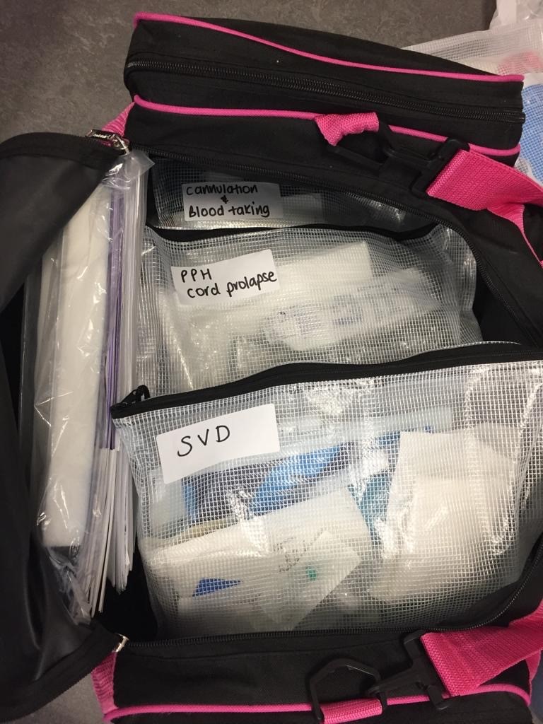 PromptWales's tweet photo. Heddiw mae Jane Storey gyda’r tîm yn Ysbyty Ystrad Fawr @AneurinBevanUHB ar gyfer eu diwrnod PROMPT Cymru yn y Gymuned. Dyma'r tîm wrth eu gwaith! @jane20007417 @midwifedeb50 @SarahLMorris13 @sarah_hookes @NWSSP @ABUHB_Maternity @SuzanneHardacr1 @JulieRi22023248 @RM_ShellyJ https://t.co/7yVs4j4EJb