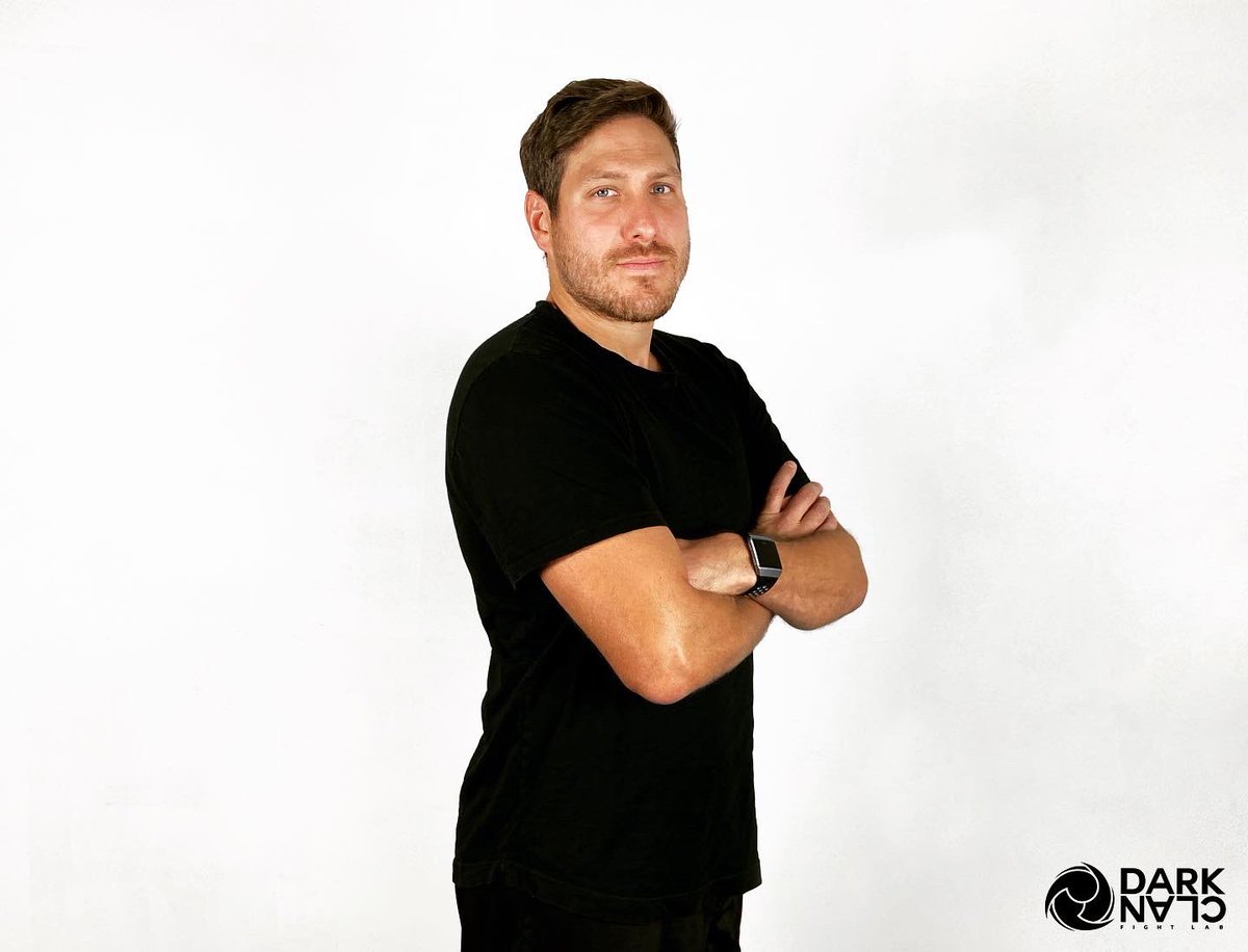 DarkClanATX's tweet photo. Meet the DCFL Coaching Staff!

Timothy Ryan
Kickboxing Coach
Jiu-Jitsu Brown Belt

You’ll find Tim at the DCFL on Tuesday/Thursdays from 6PM-7PM (and the occasional Saturday). 

WE ARE THE DARK CLAN 

#darkclanfightlab #DCFL #kickboxing #jiujitsu #mma #austin #atx https://t.co/g4xBu3wNst