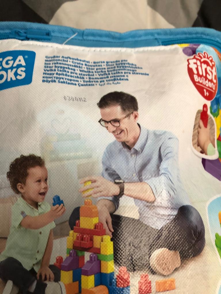 SamGS88's tweet photo. @bushontheradio husband noticed today that you are a secret model? https://t.co/ngYMBbQdYf
