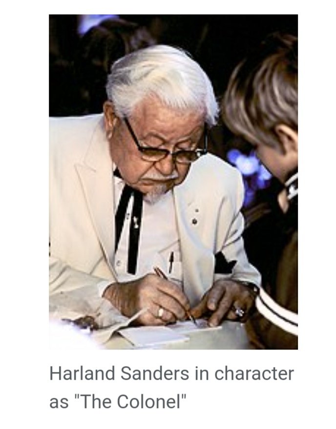 ericteso's tweet image. 'Colonel - Chief commander of a regiment of troops'

Speaking through symbols. 

#subtlesigns
#kfc