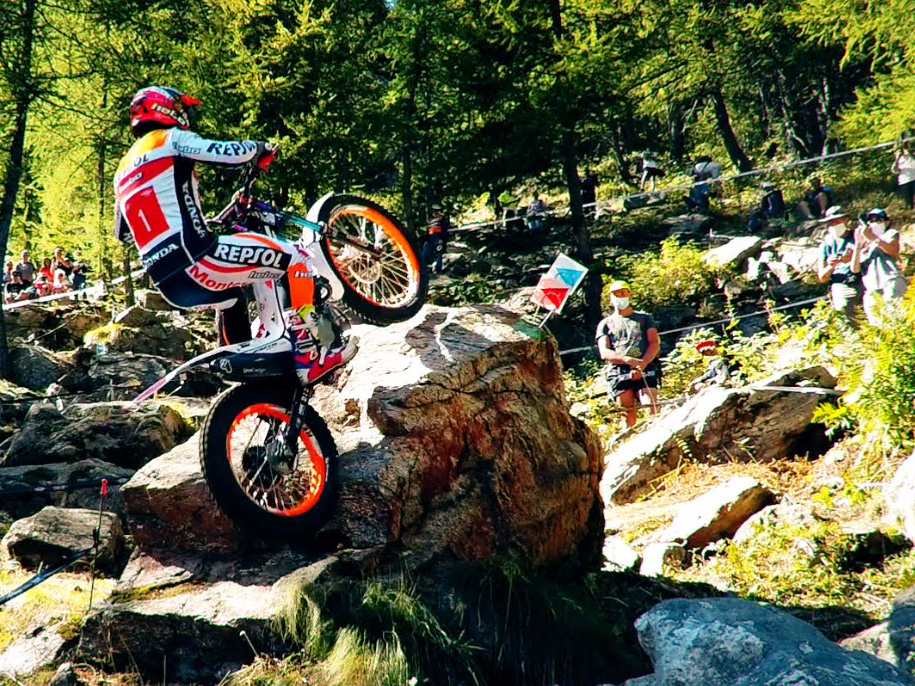 Y así es como <a href="/tonibou_oficial/">Toni Bou Oficial</a>  sigue forjando su leyenda. 14 campeonatos de Trial Outdoor <a href="/TrialGP/">TrialGP</a> , 28 títulos en total. ¡Pasen, vean y disfruten! 

instagram.com/p/CGp0A4wiLwM/ 

#andreanimhs #amortiguate #showa #termignoni #honda #montesa
<a href="/box_repsol/">Box_Repsol</a>  <a href="/TrialHonda/">Montesa Honda TRIAL</a>  <a href="/trialteamhrc/">Repsol Honda HRC</a>