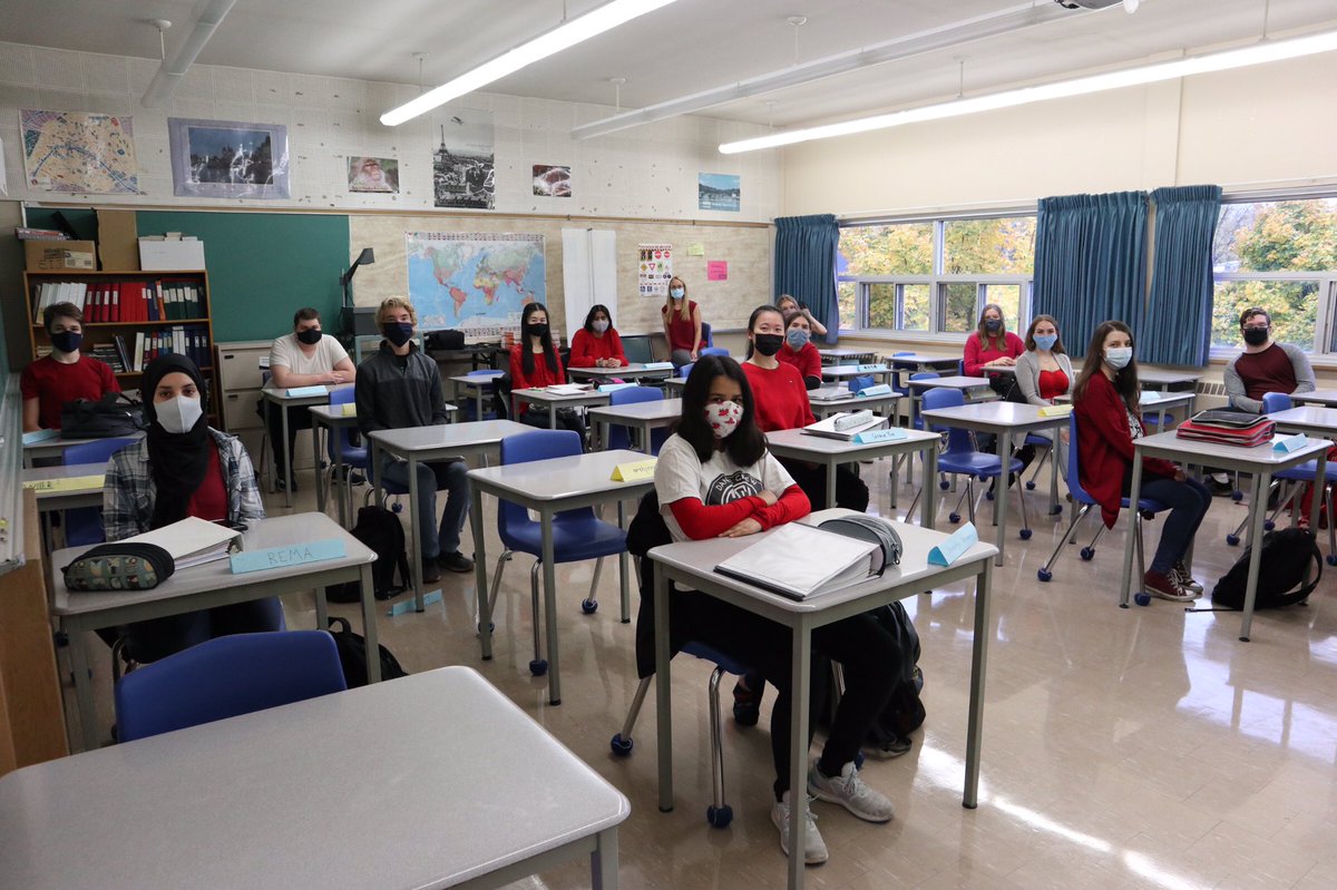 Dyslexia Awareness Day at GCVI!  Teachers and students rocking their RED! @ugdsb @GuelphCVI @IB_GCVI @DyslexiaCanada #markitread #markitreadcontest