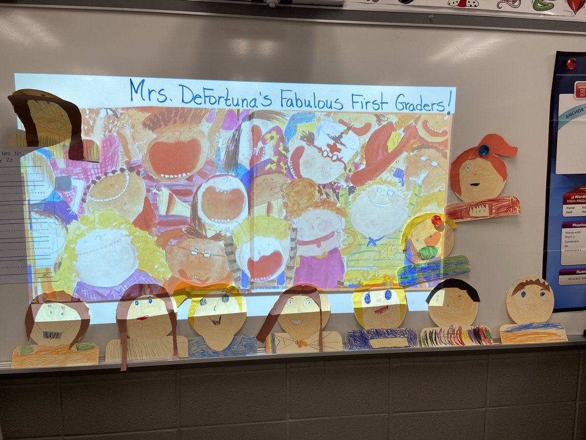 So thrilled to be back in the building with my first grade friends ! <a href="/Mrs_DeFortuna/">Allison DeFortuna</a> @Centennial_SD <a href="/Willow_Dale_ES/">Willow Dale Elementary School</a>