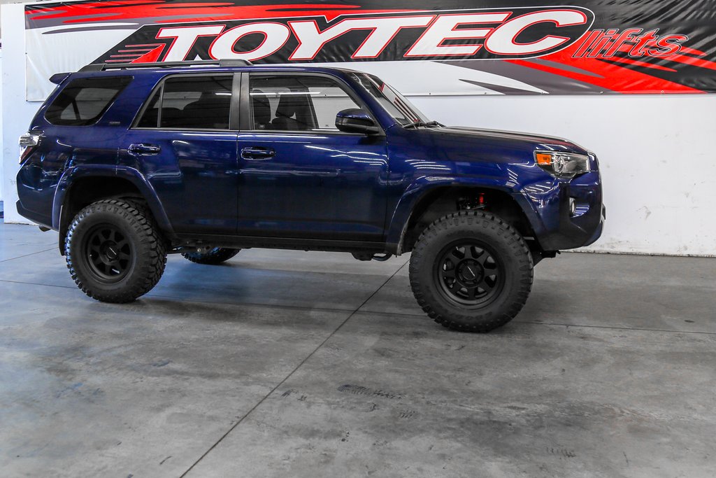 Check out this 2016 4Runner that we had in the shop last week for a full ma...