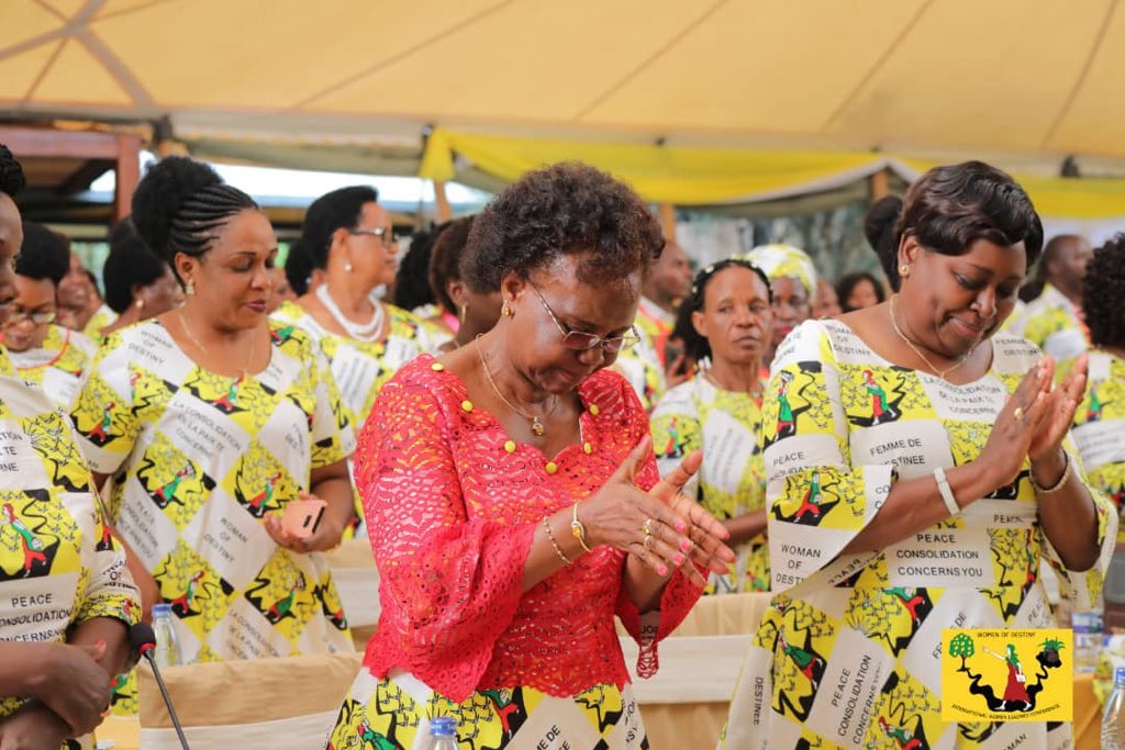CIFLeaders's tweet photo. #Burundi La 1ère journée de la 3ème édition de la Conférence internationale des femmes leaders s’est déroulée dans une ambiance à la fois festive et studieuse, avec les interventions de SE @DeniseBucumi, SE Bintou Keita, SE @JennetKem, Pst Rufine N. et Pst Flora Maira de Tanzanie https://t.co/x48jVjZbh0