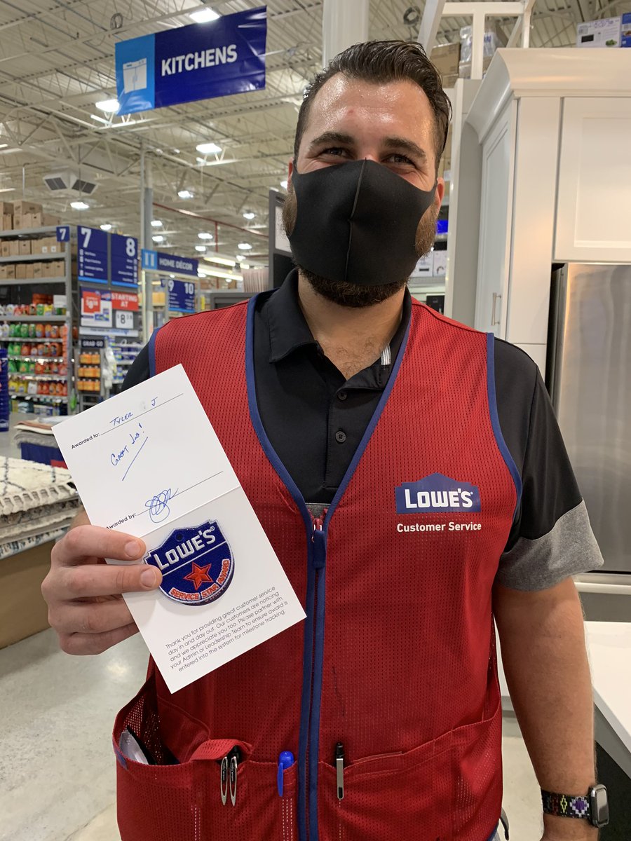 Anthony, Lia, Tyler all earned Red Stars this week. Shelly earned her bronze! <a href="/Lowesofjohnson1/">Lowesofjohnsoncity737</a> <a href="/1280Market/">Market 1280</a>