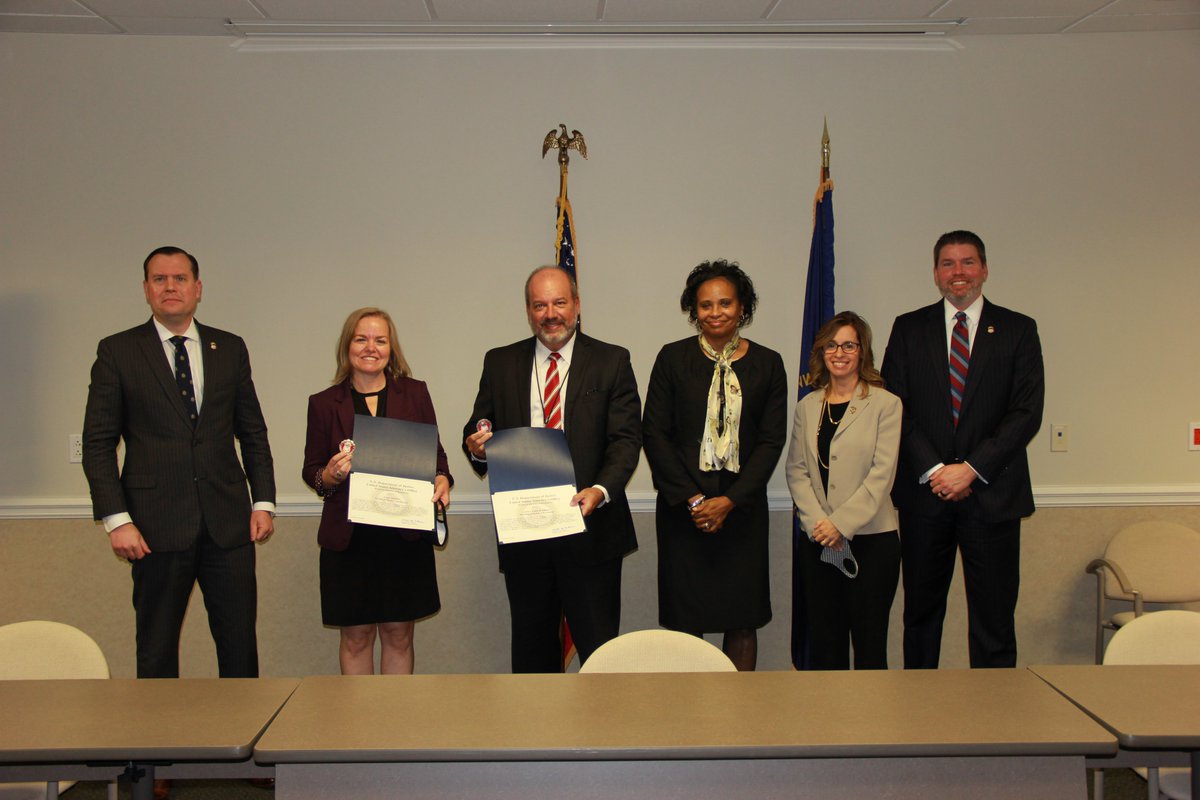 WDKYnews's tweet photo. Eastern District Of Kentucky Federal Prosecutor And Victim Witness Coordinator Recognized By Western District U.S. Attorney https://t.co/4kvZ8pUTLt @USAO_EDKY https://t.co/E7F1kFUqSP