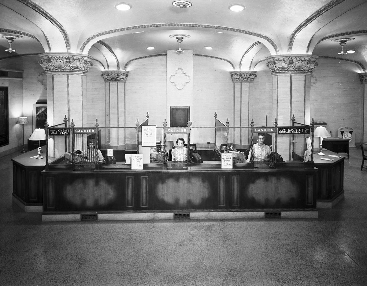 VallianceBank's tweet photo. Check out what 410 W. 7th St in Downtown Fort Worth, Texas looked like in 1942 as the Texas Electric Service Company. You’re going to have to stay tuned to see what it looks like come early 2021. We've got some exciting things on the horizon! #ThrowbackThursday #vbank https://t.co/pvENTpltmk