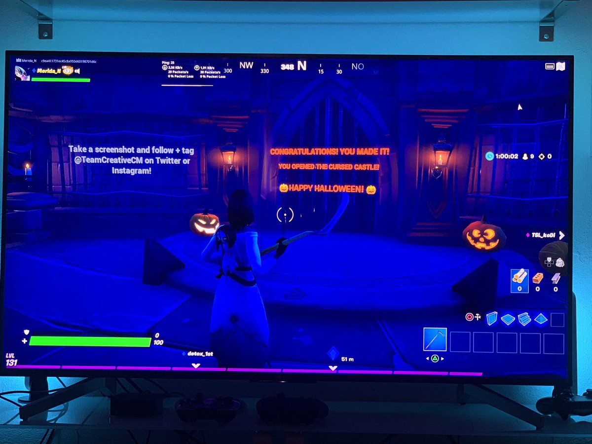 nic_ole82's tweet photo. Opens the castle! Nice event. Now I need instructions. https://t.co/J1NnmKEWQw