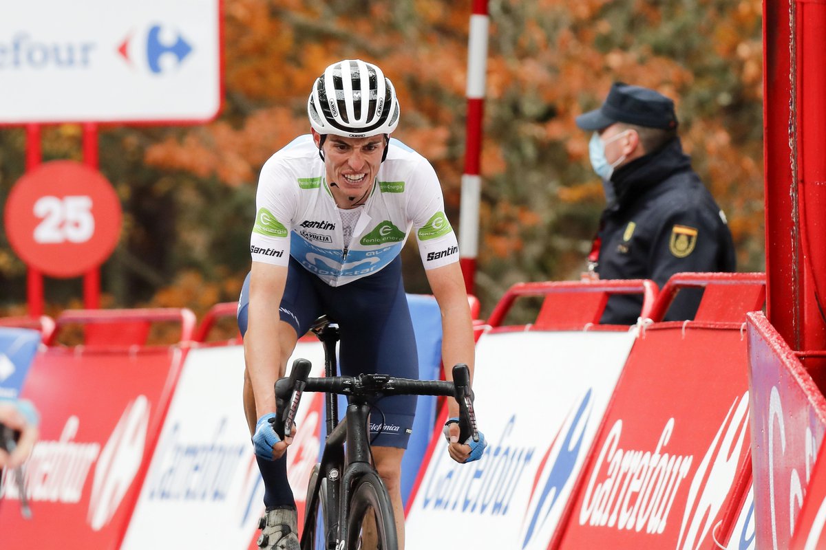 EnricMasNicolau's tweet photo. Tercera etapa de @lavuelta a España, que se decidió en la última, y muy rápida, subida. Me faltó esta explosividad final pero habrá más subidas que me irán bastante mejor.

@Movistar_Team 📸  @PhotoGomezSport https://t.co/ppwlb9fRxD