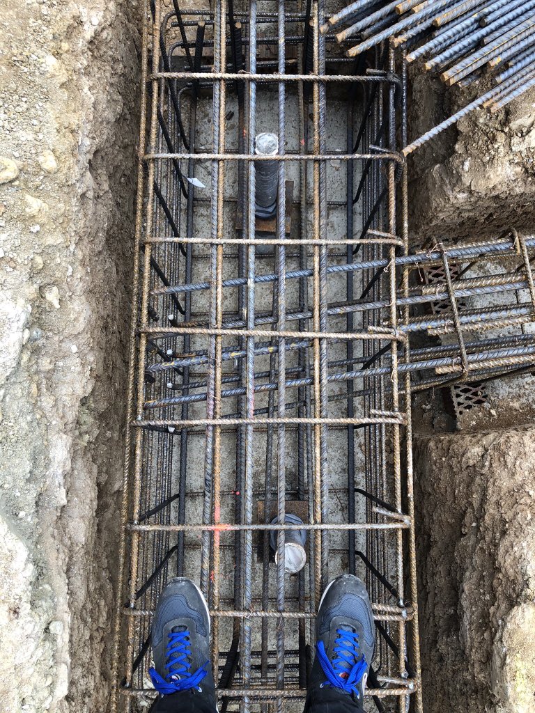 David__Agustin's tweet photo. I va arribar la pluja... 
#UnderConstruction
#ElFangar https://t.co/Wtftf9BVKD
