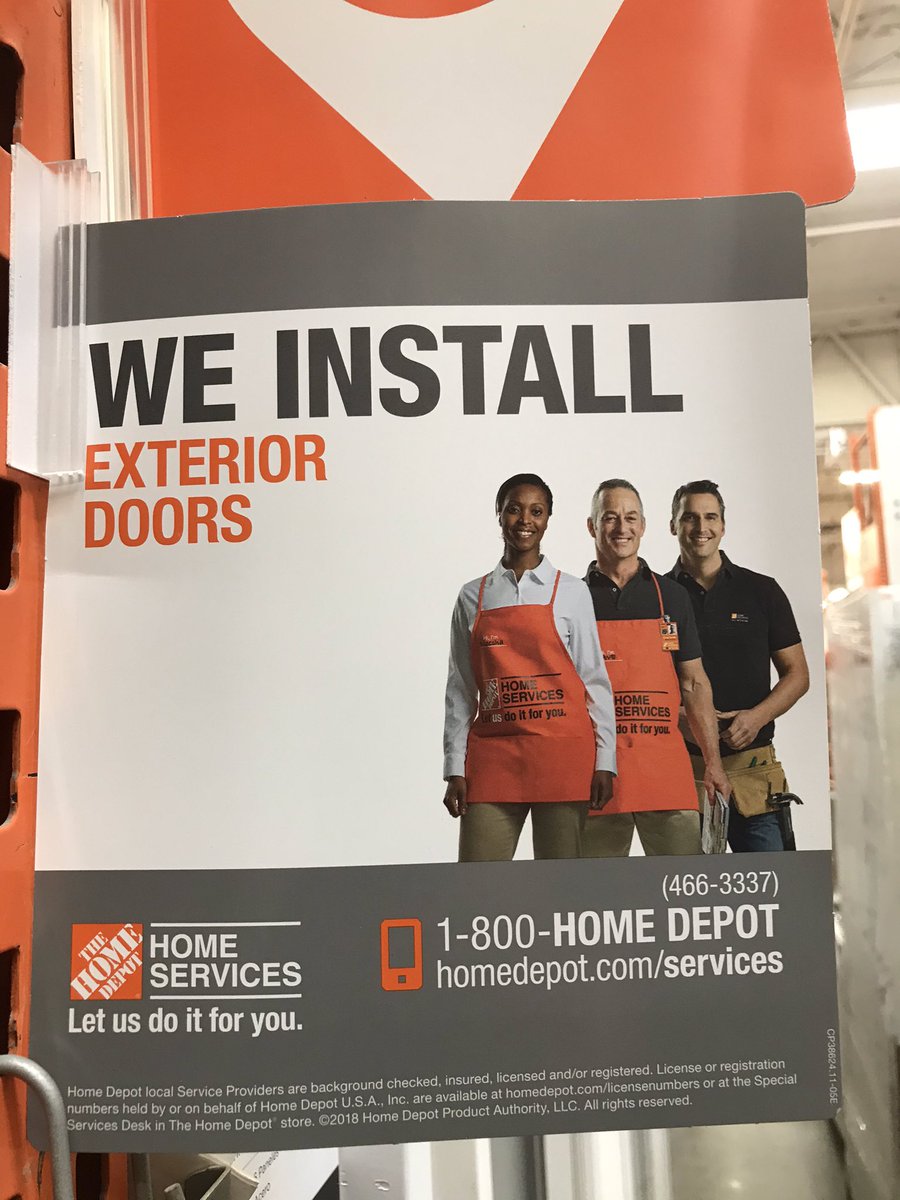 Such a busy desk at here at 3311. Dino and happy have it under control. This team rocks, leading the way in D-116 window installs. @JohnmerinoHD @THD_SteveMitch @THD_Jason @alisson_de_lima @THDjulia