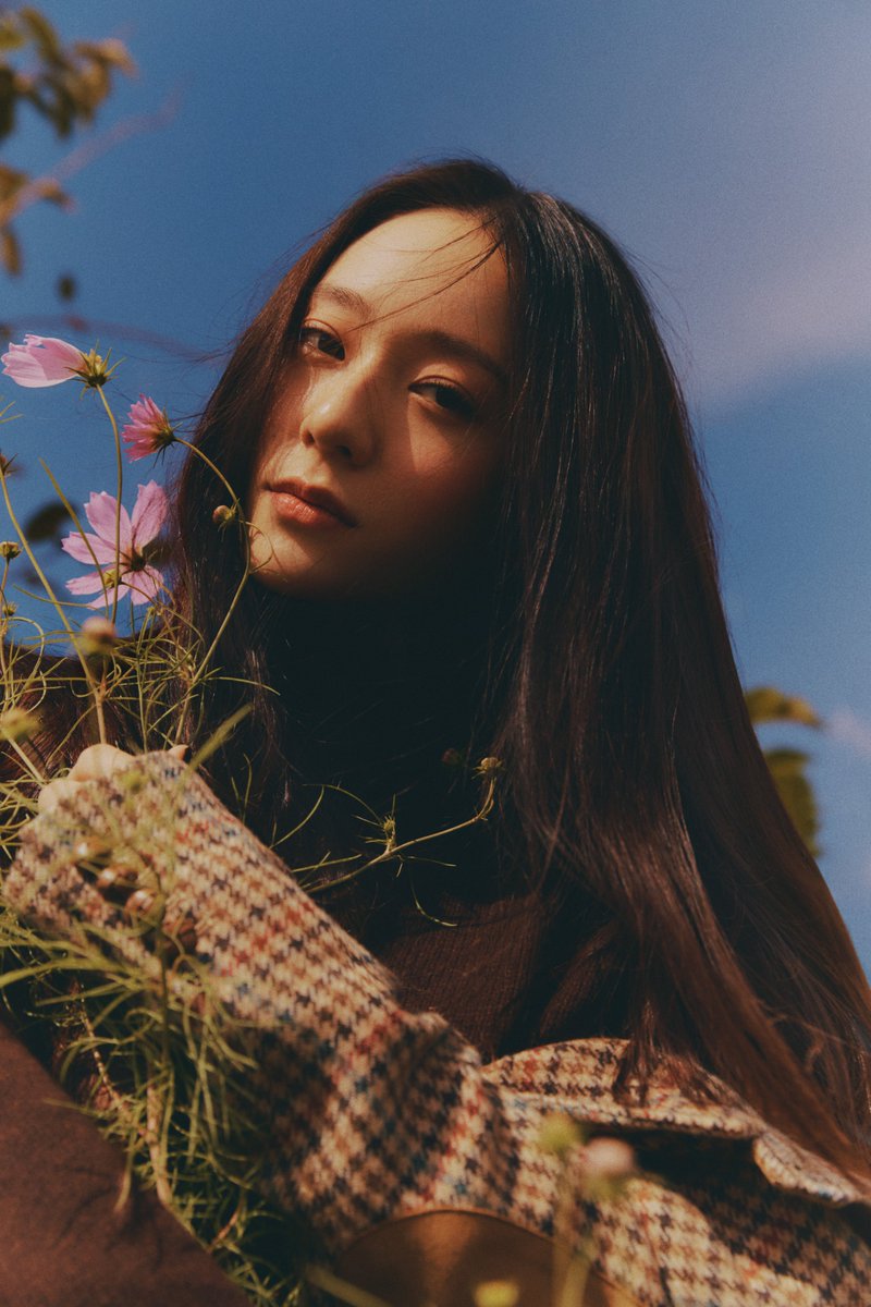RalphLauren's tweet photo. Actress &amp; singer, Krystal Jung, wears a Polo Ralph Lauren Houndstooth Coat and Wool-Cashmere Sweater in the latest cover story of @1stLookOfficial

Editor: Misun Kang
Photographer: Jongha Park
Stylist: Sejun Park 
Makeup: Sukkyung Lee
Hair: Iljung Lee 

#RLEditorials #PoloRLStyle https://t.co/x62gR5ZEio