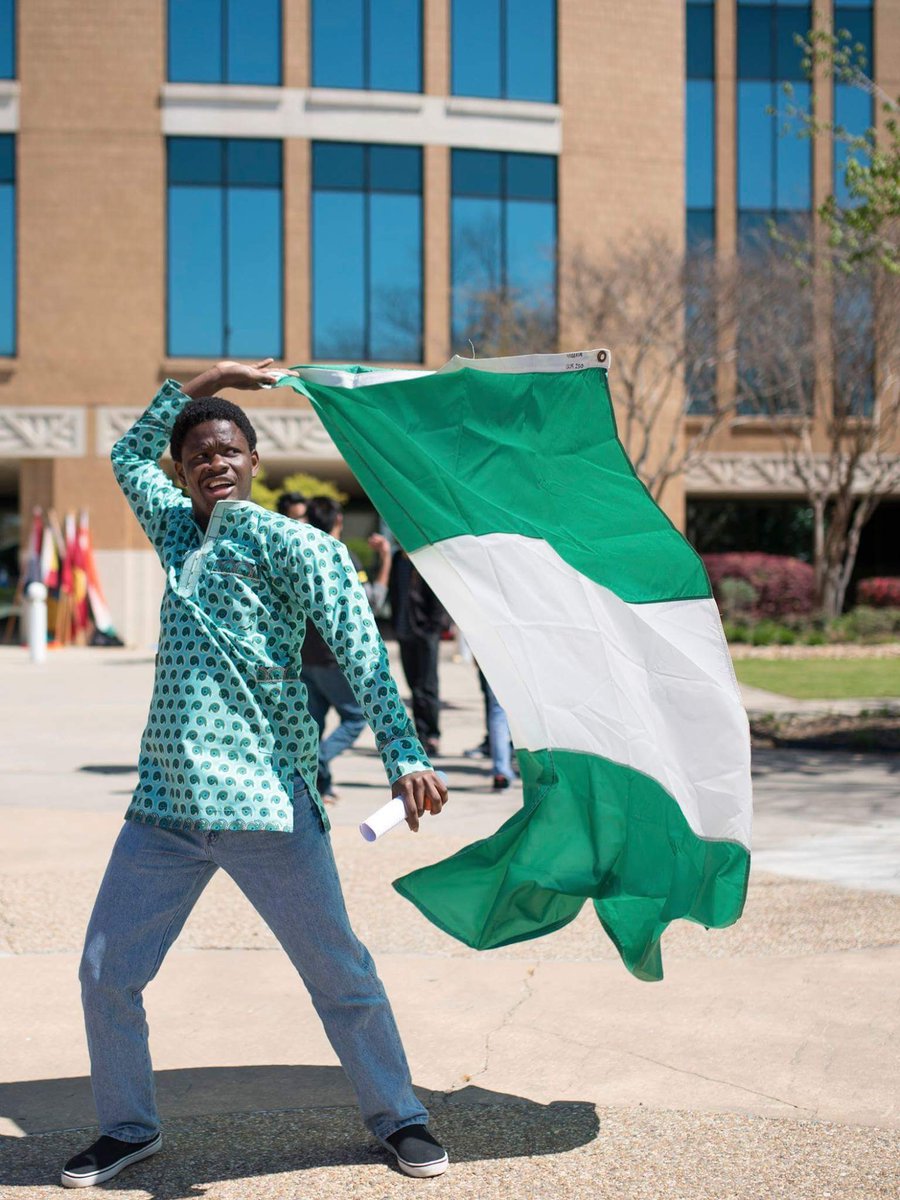 Someone please help me edit the flag... Even if it's Somalia flag it will do.
#Nigeria60AndUseless