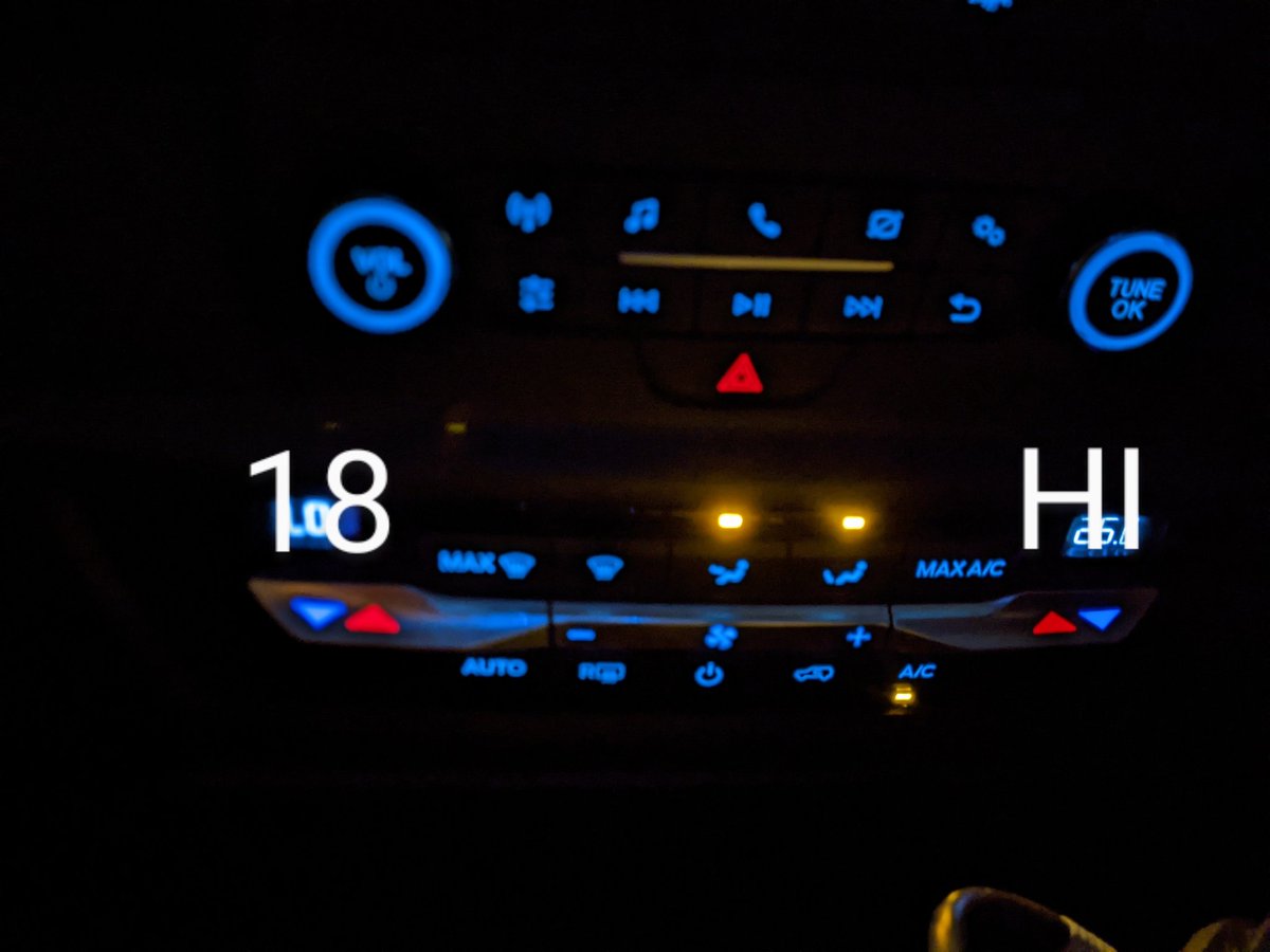 0684Blade's tweet photo. Foreshadowing our patrol car settings this weekend when the temperature hits near freezing outside...
#hishers #dualtempcontrols #bothwin #partners https://t.co/t7KxZBL2Tx