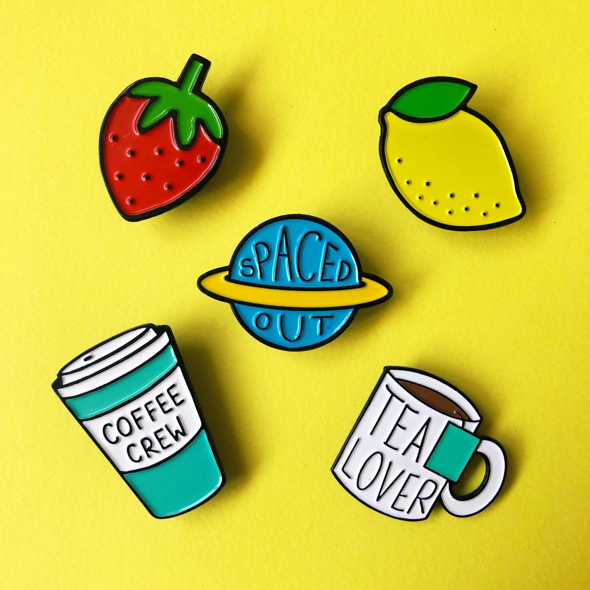 _TheLazyLemon_'s tweet photo. @atinycrafter Hey! I sell colourful pins, prints, cards and notepads! Any share would be hugely appreciated😘🍋https://t.co/6D1spt2EaX https://t.co/ASt90xOWRL