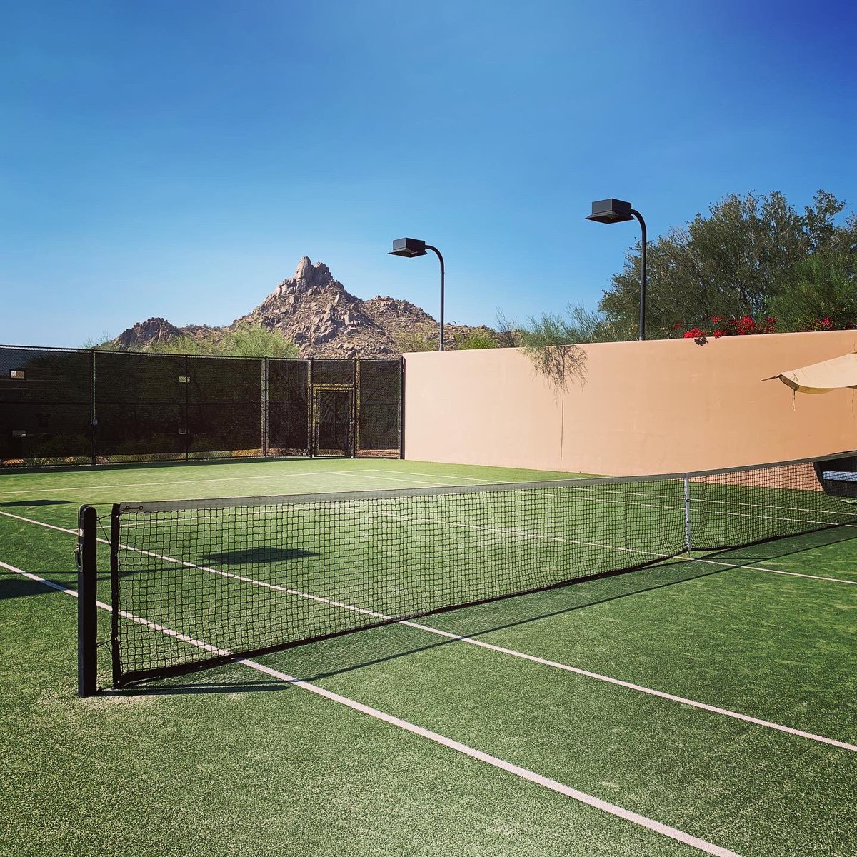 KJtheTennisPro's tweet photo. One of the most beautiful tennis destinations you'll find anywhere in the world ๐พ #FourSeasonsResort #FourSeasonsScottsdale @FSScottsdale #Scottsdale #Tennis #TennisLessons #ScottsdaleTennisLessons #TennisResort #TennisDestination #TennisProLife ๐ https://t.co/fFc2ewe1jN
