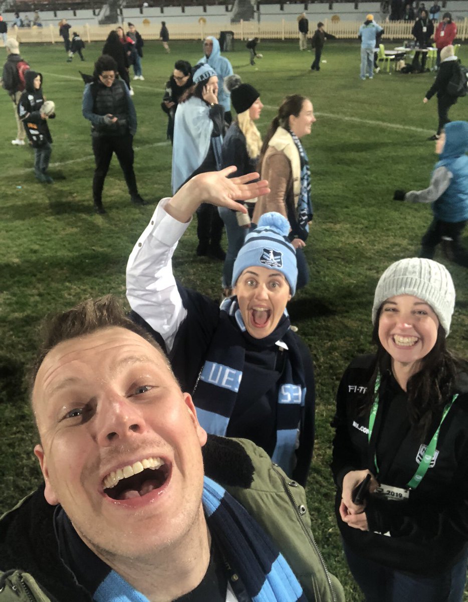 LadiesWhoLeague tweet media