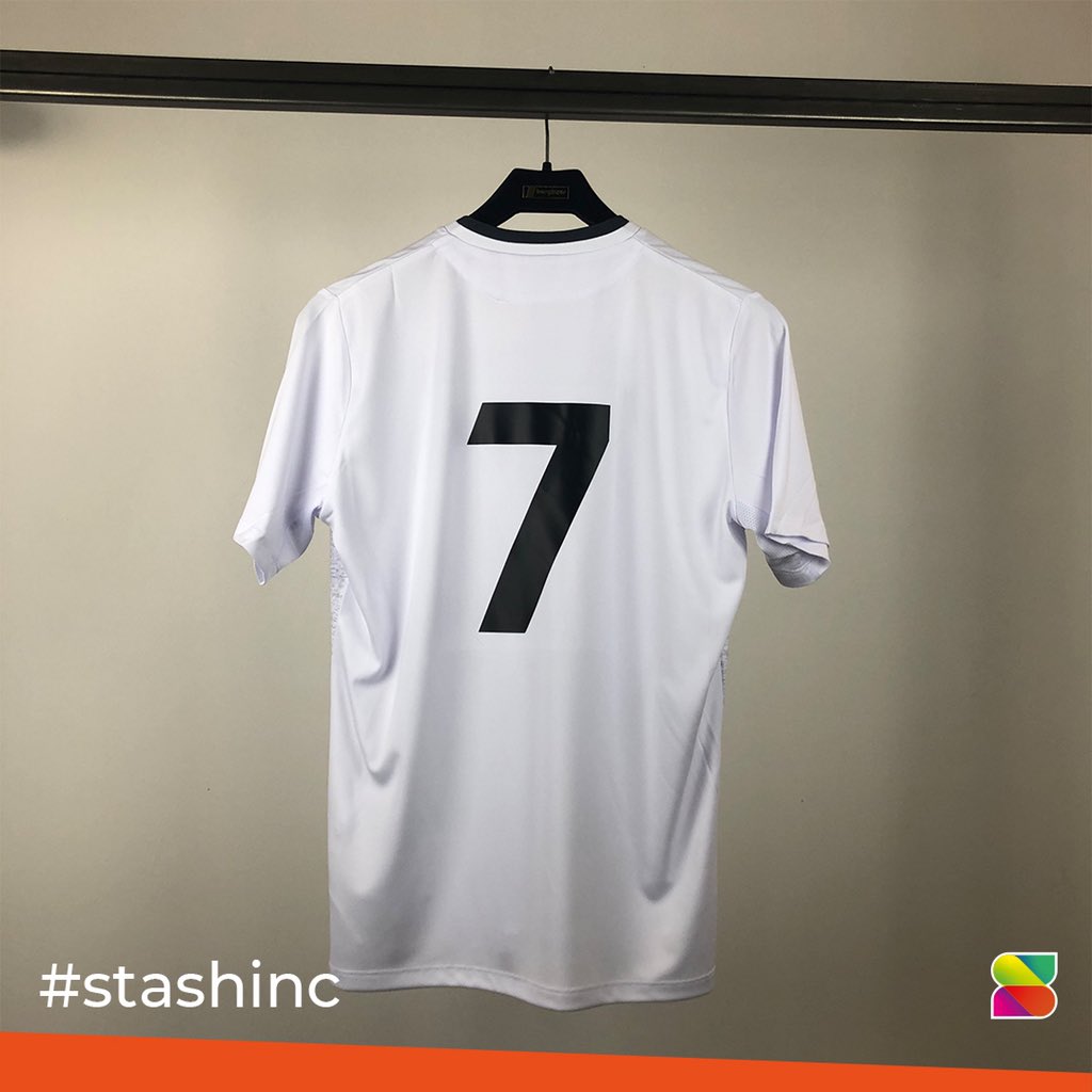 stashinc_'s tweet photo. Clean, simple but smart new @MacronSports kit for #London based #tagRugby team “We don’t give a Ruck”

#tagrugby #kit #teamwear #macron #personalised #london #rugby #stash #StashTag #StashInc https://t.co/Lj3iVXh8NV