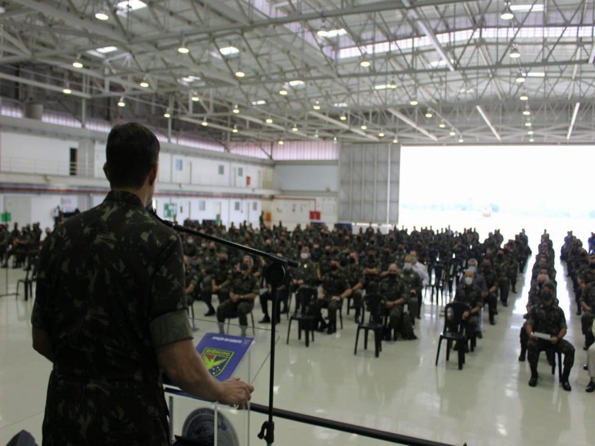 Jornada no Comando de Aviação do Exército reforça a importância da prevenção nas atividades aéreas https://t.co/uQj2vDOQ0y #BraçoForte #MãoAmiga https://t.co/1HvFEaU5xo