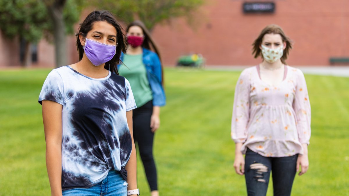 KidsHelpPhone's tweet photo. Young people are struggling to adjust to the new normal. When they have no one else to talk to, will you fill the silence? Donate today: https://t.co/IUUJLd1XXe https://t.co/uyRwOYIwBT