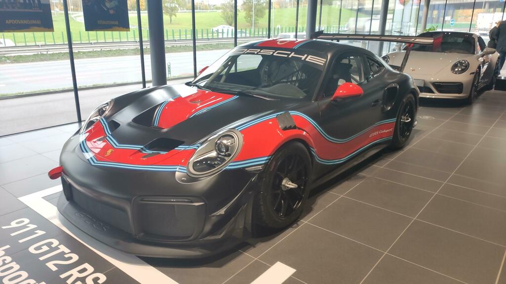 911 GT2 RS Clubsport in Vilnius Lithuania #bugatti #ferrari #porsche @cars https://t.co/IixAeMx2fw