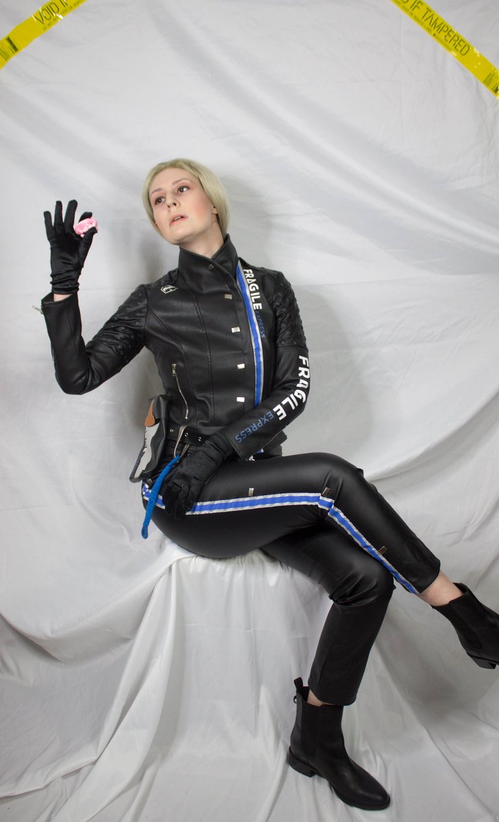 HorrorQueenCos's tweet image. I had some fun getting creative with poses recently as Fragile! I think it&apos;s time I replay this amazing game again 💖💖💖

@HIDEO_KOJIMA_EN #deathstrandingcosplay #deathstranding #fragiledeathstranding