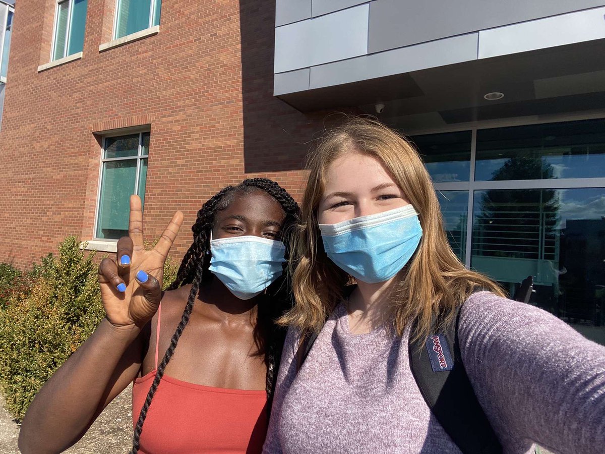 SFU_samsALTsaac's tweet photo. “Sometimes you will never know the value of a moment until it becomes a memory.”
SAMs are checking in on their mentees this week & are doing an amazing job!
Way to go Kate, Emilee, Rhoda, & Corinne!
#SAMsCare #MentoringMakesADifference #SamIam #BecomeThatSomeone https://t.co/DoFe8UcZpZ