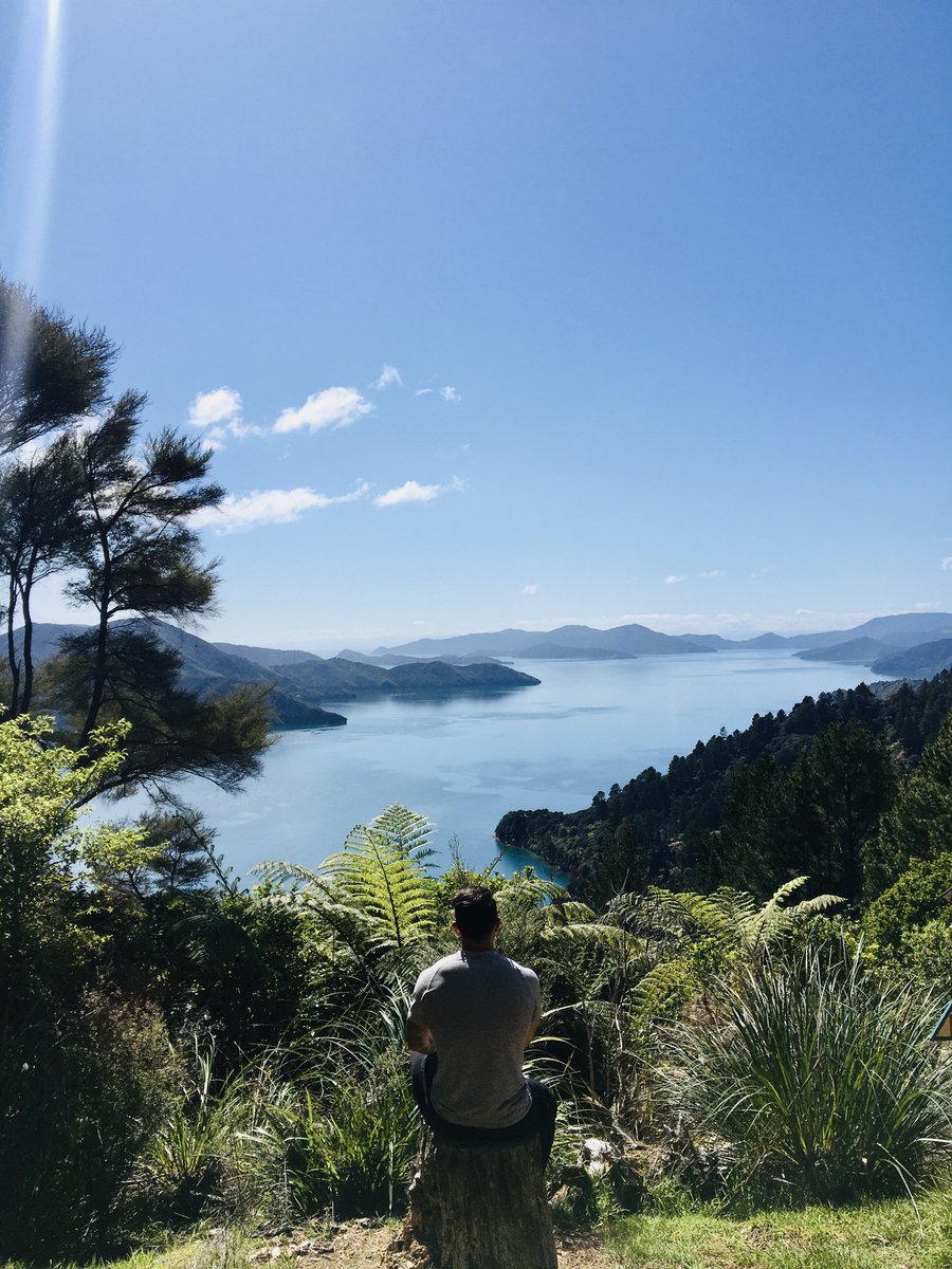 Spent some time away in Queen Charlotte Sound after the Wellington show - stunning.  Next show is a special one back in Dunedin Nov 14, where I will talk about songs from my past albums and preview new ones.  
Details at my fb

#queencharlottesound #americana #dunedinshow