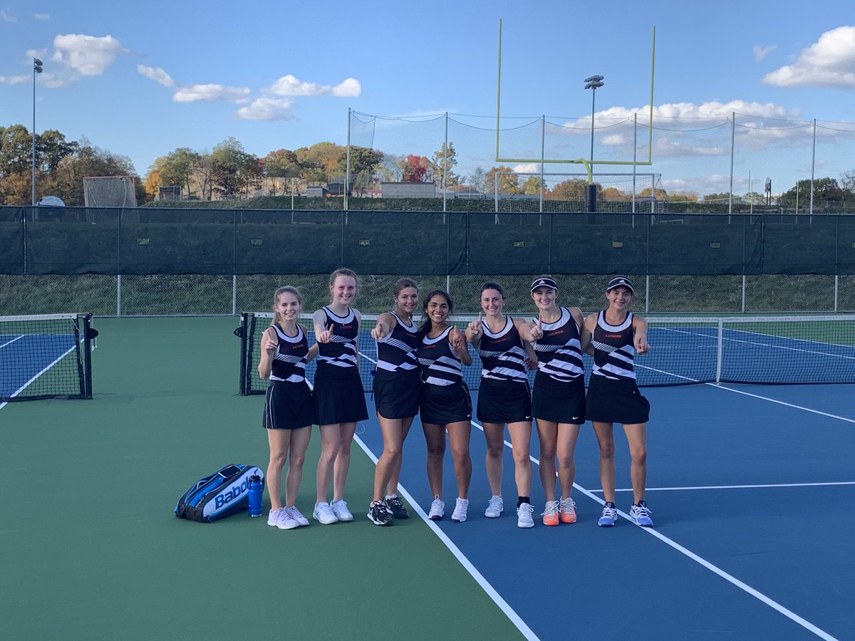 JMains16's tweet photo. WPIAL Champions! Congratulations Girls! #gocats ⁦@GLCATATHLETICS⁩ ⁦@CoordinatorNext⁩ ⁦@BillBeckner⁩ https://t.co/5FxnjUa3Lp