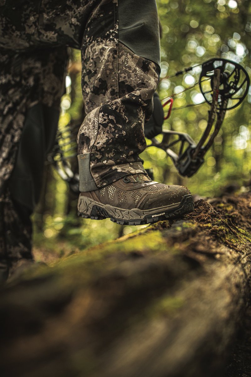 BFGoodrichTires's tweet photo. We’ve created a high-performance hunting boot #BuiltOnBFG with our friends at @Cabelas. Featuring BFGoodrich all-terrain soles, these boots deliver the edge you need in any conditions. Grab your pair here: https://t.co/pPOMRzaT7H #HuntingBoots #Hunting https://t.co/gb7wfO1r2W