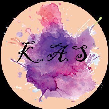 KAStore2020's tweet image. Começando a reforma temos a carinha nova da loja ♡♡ Aguardo vocês dia 30/10 !!!! #KpopTwitter #Kpop #KpopStore #NewProfilePic