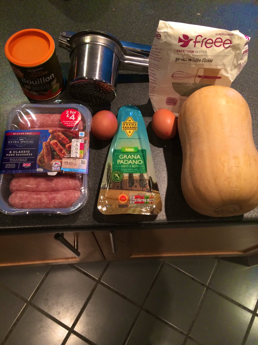 Em_ViolinSolo's tweet photo. This weekend I’ll be celebrating 3 years of streaming. On Sunday I’m gonna do a cooking stream making my fave pasta - PASSATELLI! 🇮🇹
Here’s all the ingredients in case anyone fancies cooking along 🙂
5 pm Uk time! (Clock changes so 1pm EDT) 💕
#trueitalian https://t.co/mwCEOVPMS0