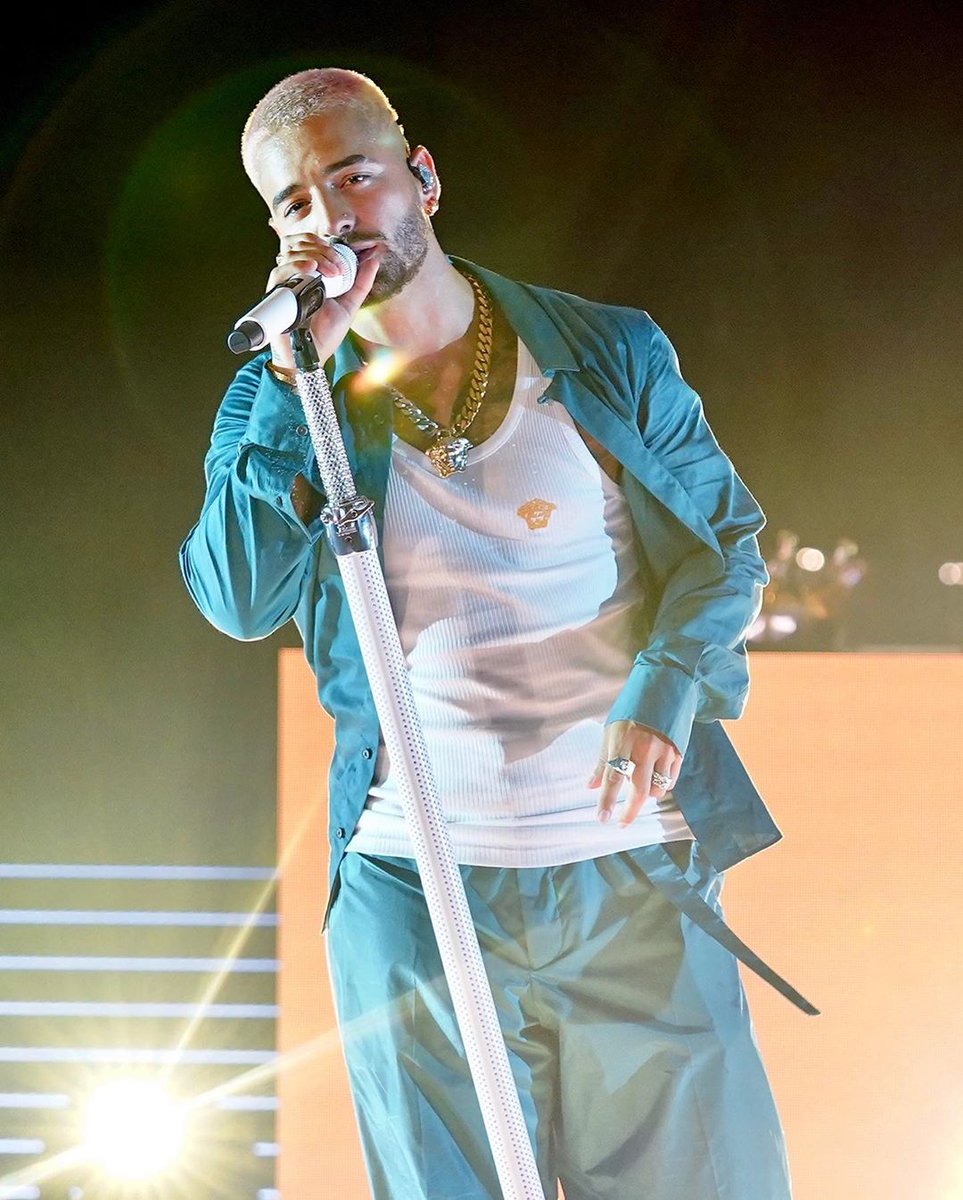 MalumaFamilyofc's tweet photo. #Maluma #TheLatinArtist #PCAs https://t.co/Mvq92aasAe
