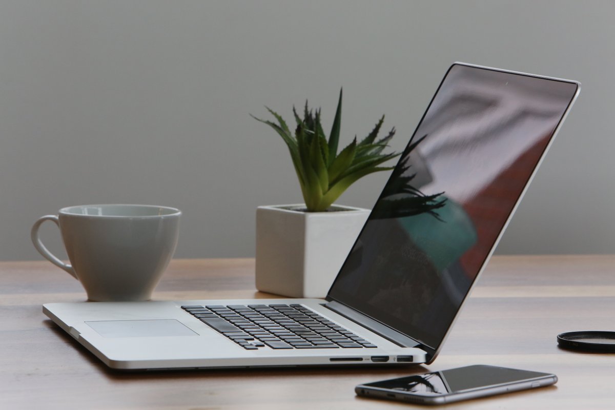 McMasterContEd's tweet photo. We've partnered up with @CSOCADU to bring you a new course, Accounting for Creative Professionals.
This course will help artists, designers, and freelancers learn how to manage finances as they develop their business.
Register today: https://t.co/fEptNJpc66
#OCADUPartner https://t.co/C0B1R2HXFu