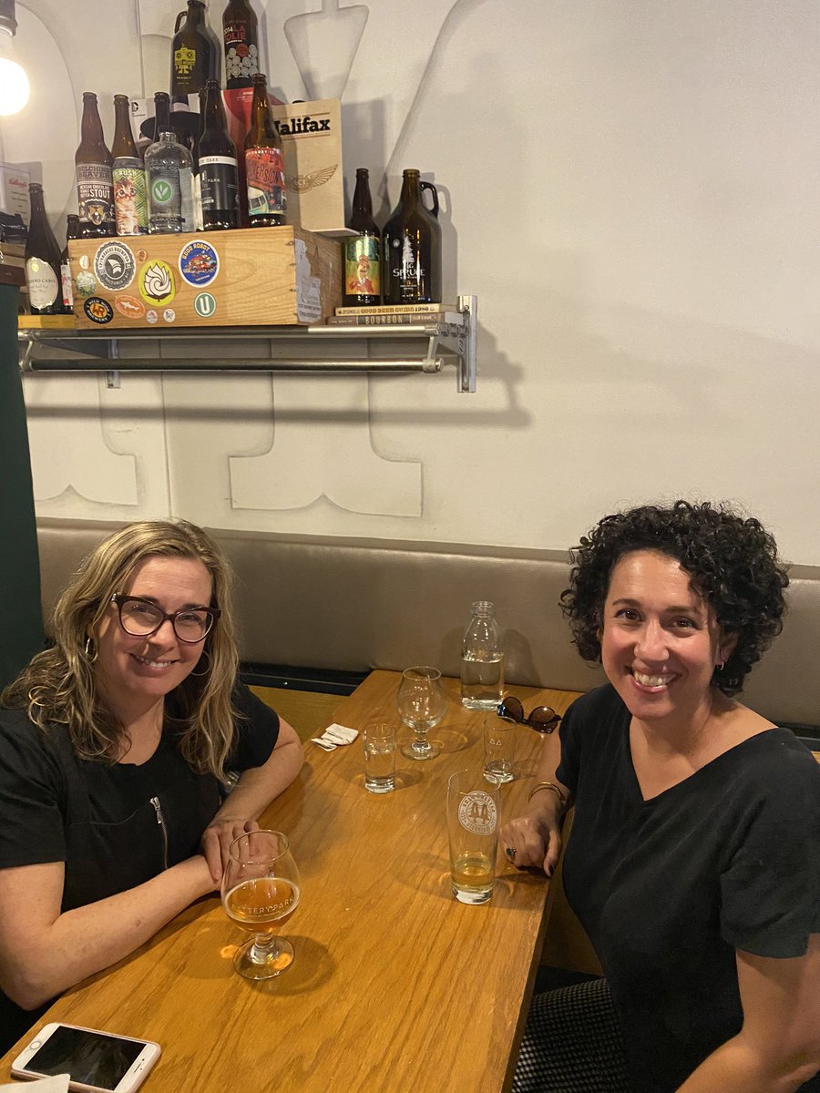 ChenderClaudia's tweet image. Very happy to mark #SmallBusinessWeek2020 with @susanleblancMLA @BatteryBeerBar always sure to have delicious food and drink and run into lots of friends!