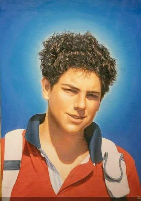 web_pastor's tweet photo. "La tristeza es dirigir la mirada hacia uno mismo, la felicidad es dirigir la mirada hacia Dios" #CarlosAcutis https://t.co/AbrMsLUMxb