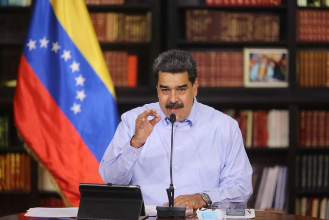 mippci_ven's tweet photo. #11Oct|🇻🇪📢 ¡ LA ETIQUETA DEL DÍA! ⏩ #EnCombateContraElCovid19 

En Venezuela decidimos cuidarnos, acatando las medidas de prevención, garantizando la atención gratuita en diagnósticos y tratamientos. Nos mantenemos en combate contra el virus y venceremos. https://t.co/FpPHv6kS5e