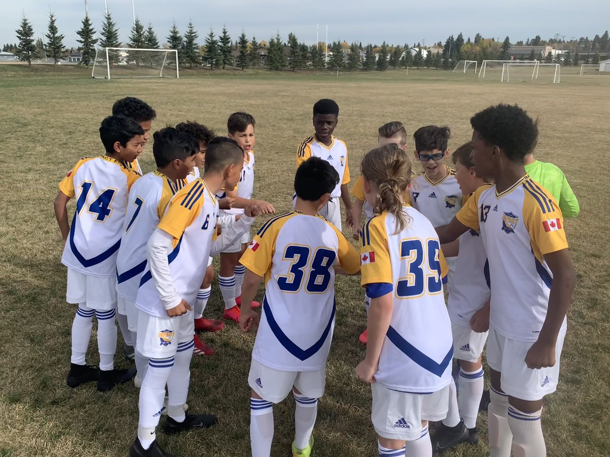 Impact08PDPBoys's tweet photo. Mid-October 11v11 games are a rare #yeg treat! Boys were pumped to earn a win in their new all white look!   #bluecrush @SASA_Impact https://t.co/kqhwDic56x