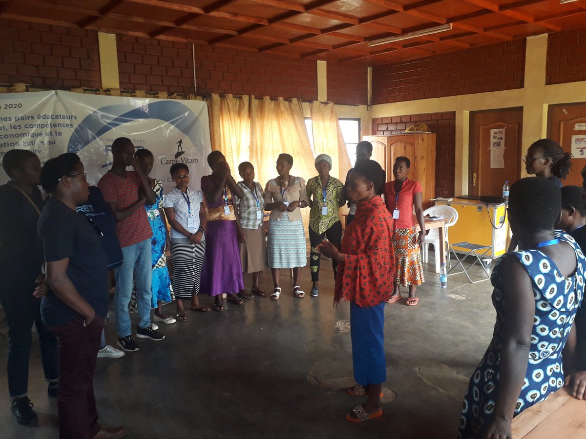 BorisKayibigi's tweet photo. le 10/10/2020,
Une autre session réussie à Buj.Rural (Comm.Isare)par #Sistersinsuccess et #APM en collaboration avec #RetBdi où J'ai été honoré d'être parmi les formateurs d' #APM sur l'éducation sexuelle et VSBG.
#UBAHUKAUVUGE
#A.P.M
@CAREBurundi @AABurundi @ActivistaBdi https://t.co/n0GlSdpNYD